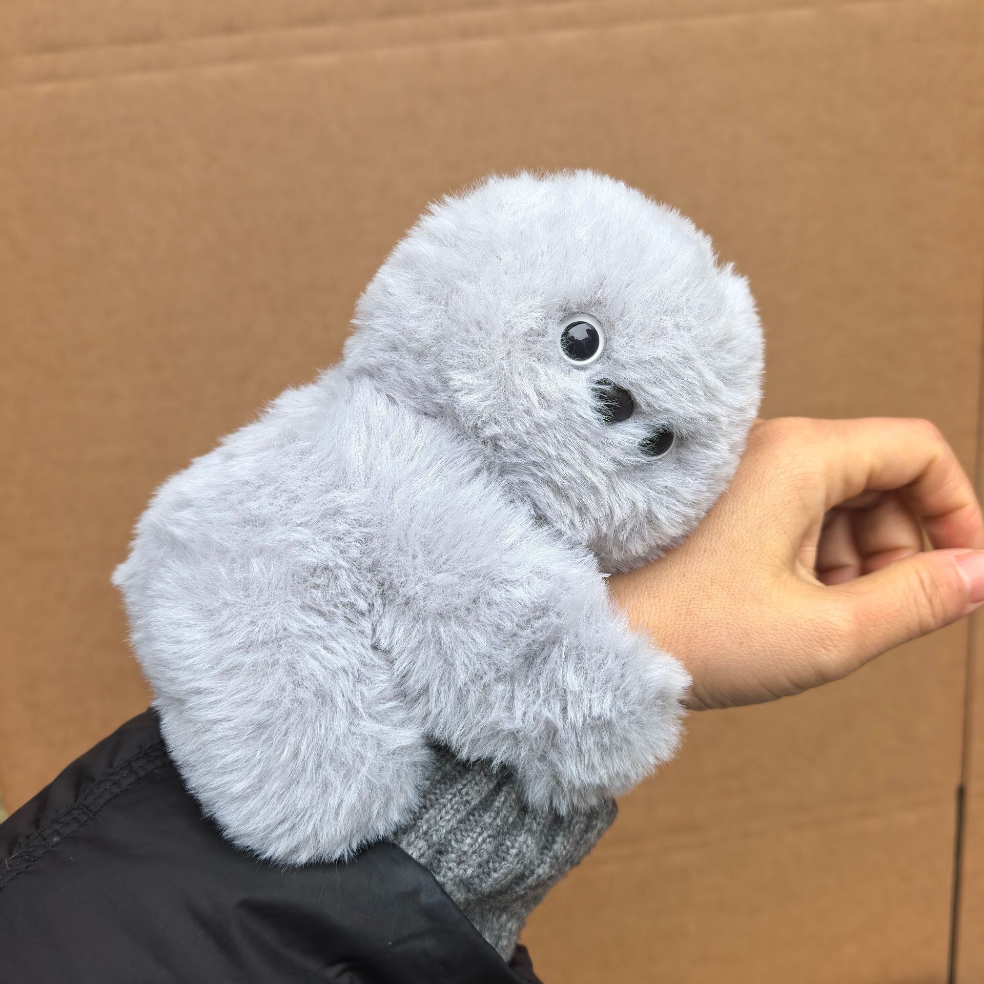 ミルミ シャイキュート ペットぬいぐるみロボット 感情表現で - Soft Plush Doll のレビューと価格
