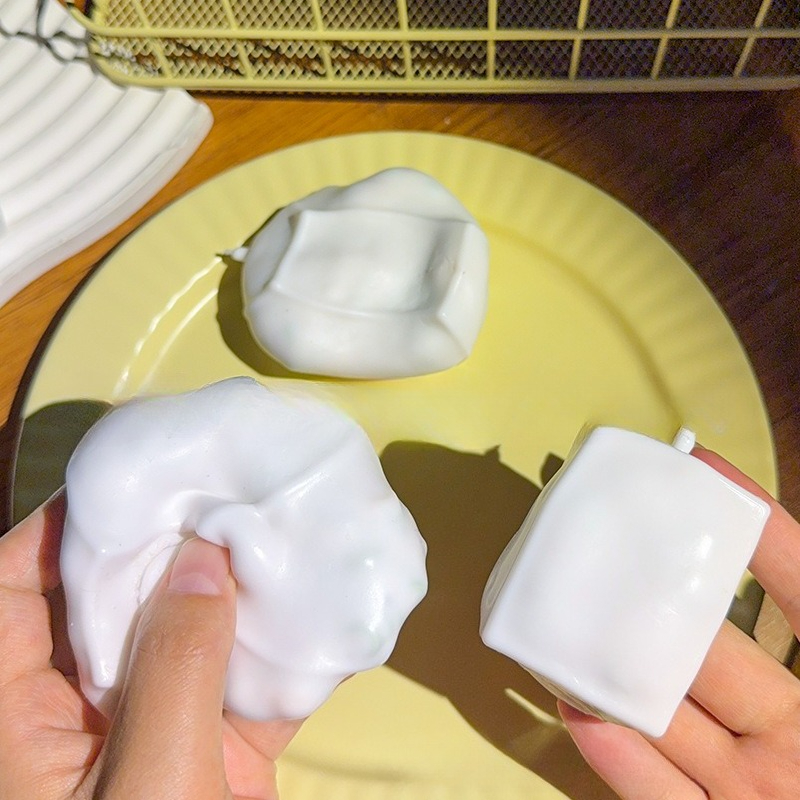 豆腐ストレスボール 形を変えられるノンバウンス カリカリクリ - Sensory Fidget Toys のレビューと価格