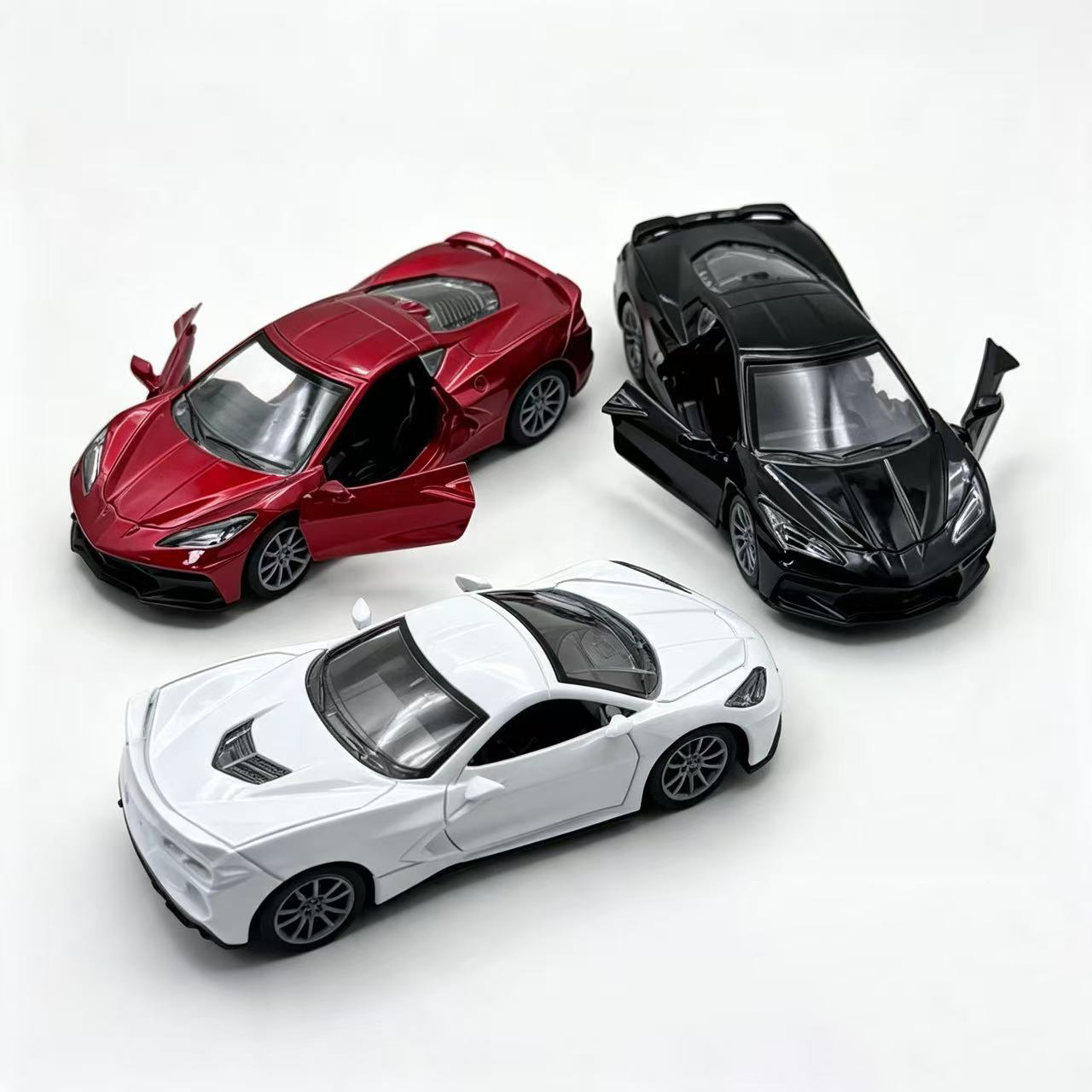 スケールキャストシミュレーション合金製おもちゃの車、ドアが開 - Kids Toys Young のレビューと価格